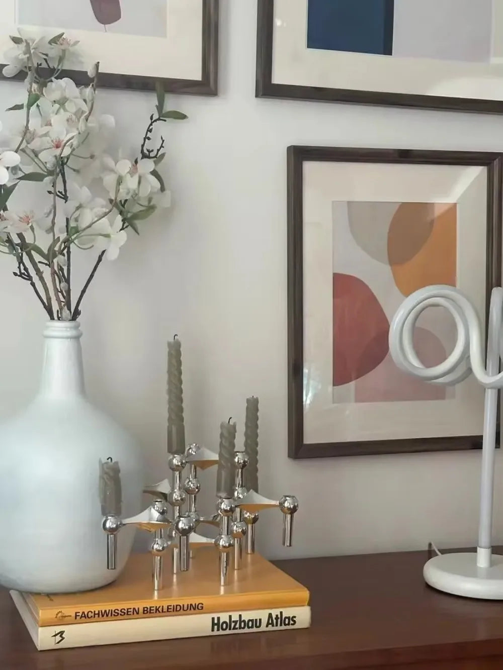 Nordic Molecular Candle Holder — Modern Metal Centerpiece for Living Room & Dining Table