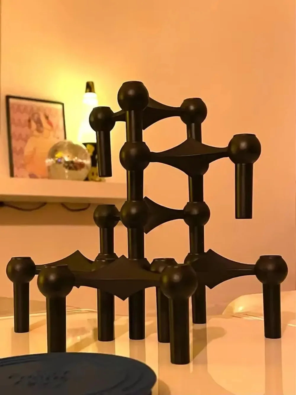 Nordic Molecular Candle Holder — Modern Metal Centerpiece for Living Room & Dining Table